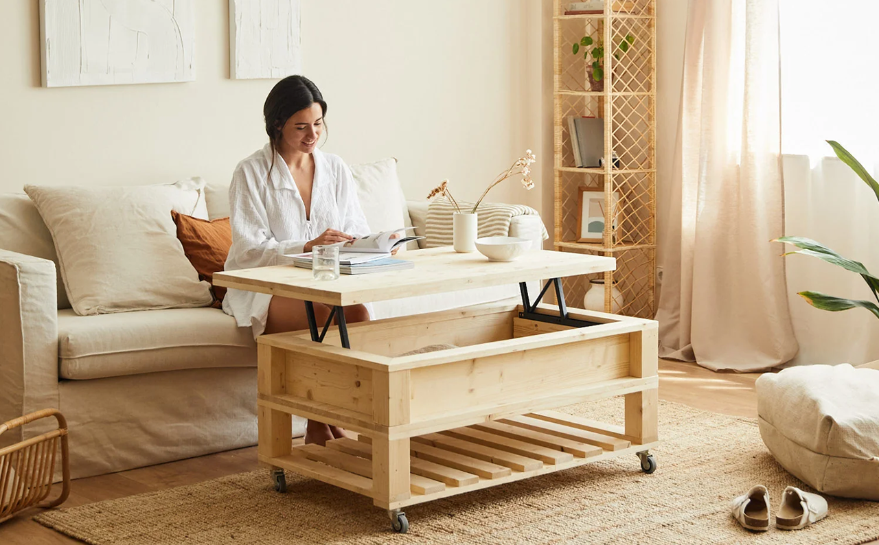 11 ideas de BANDEJA PARA REPOSABRAZOS DE SOFAS  decoración de unas, mesa para  sofá, diseño de muebles