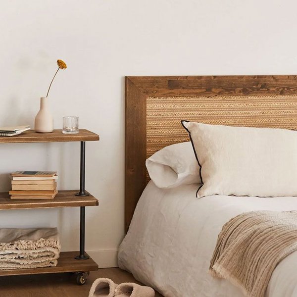 Los dormitorios en blanco y madera que vas a querer tener en tu casa