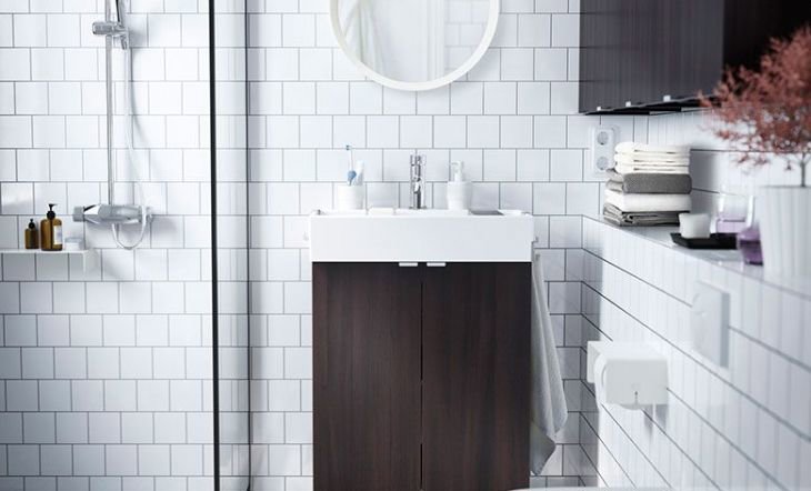 Los prácticos trucos de Ikea para que tu baño pequeño parezca más