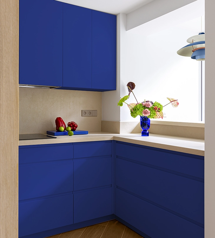 despue s cocina en azul y madera calidez y originalidad