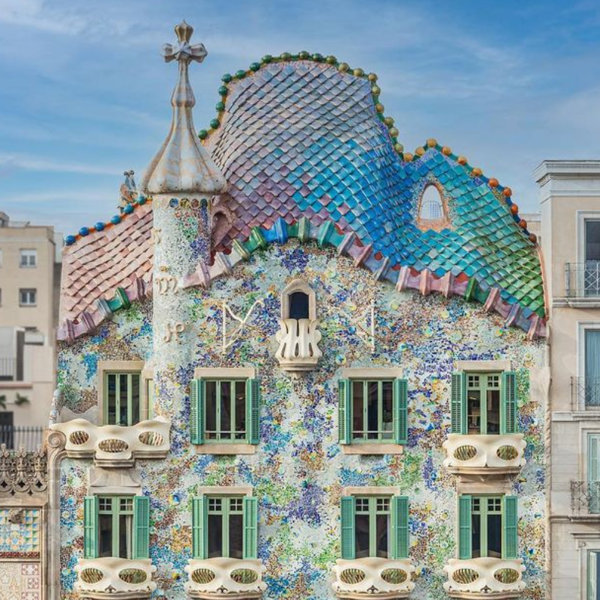 Estas son las 7 fachadas más icónicas de España según Instagram