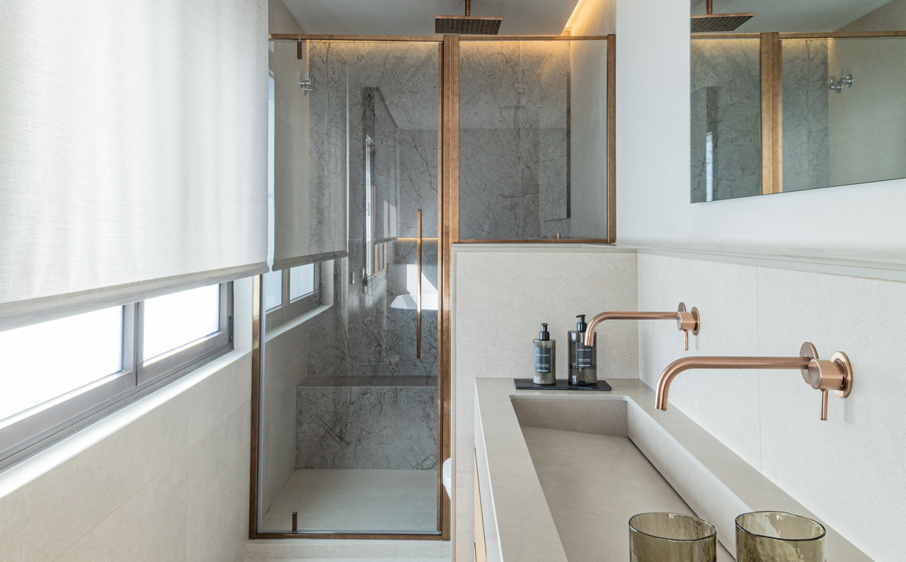 Inspírate en estos 19 baños con estilo con ducha con los que no echarás de menos una bañera