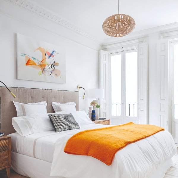 Decorar la pared del cabecero con cuadros: 15 ideas que debes poner en práctica en tu dormitorio