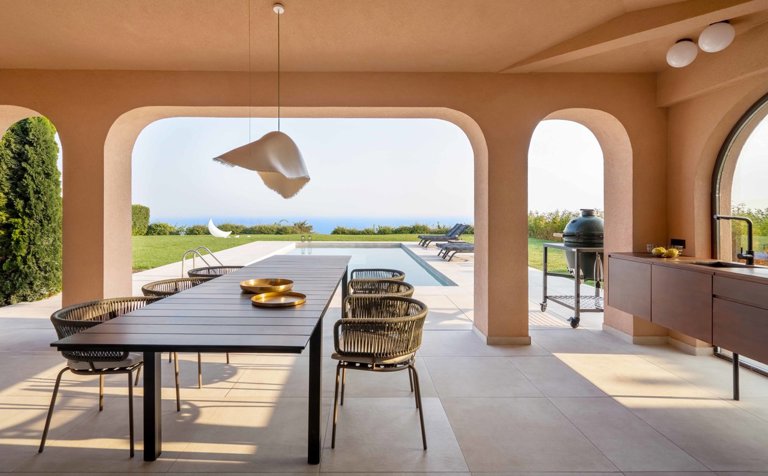 Comedores de exterior: 8 FOTOS e ideas para iluminar la terraza con ...