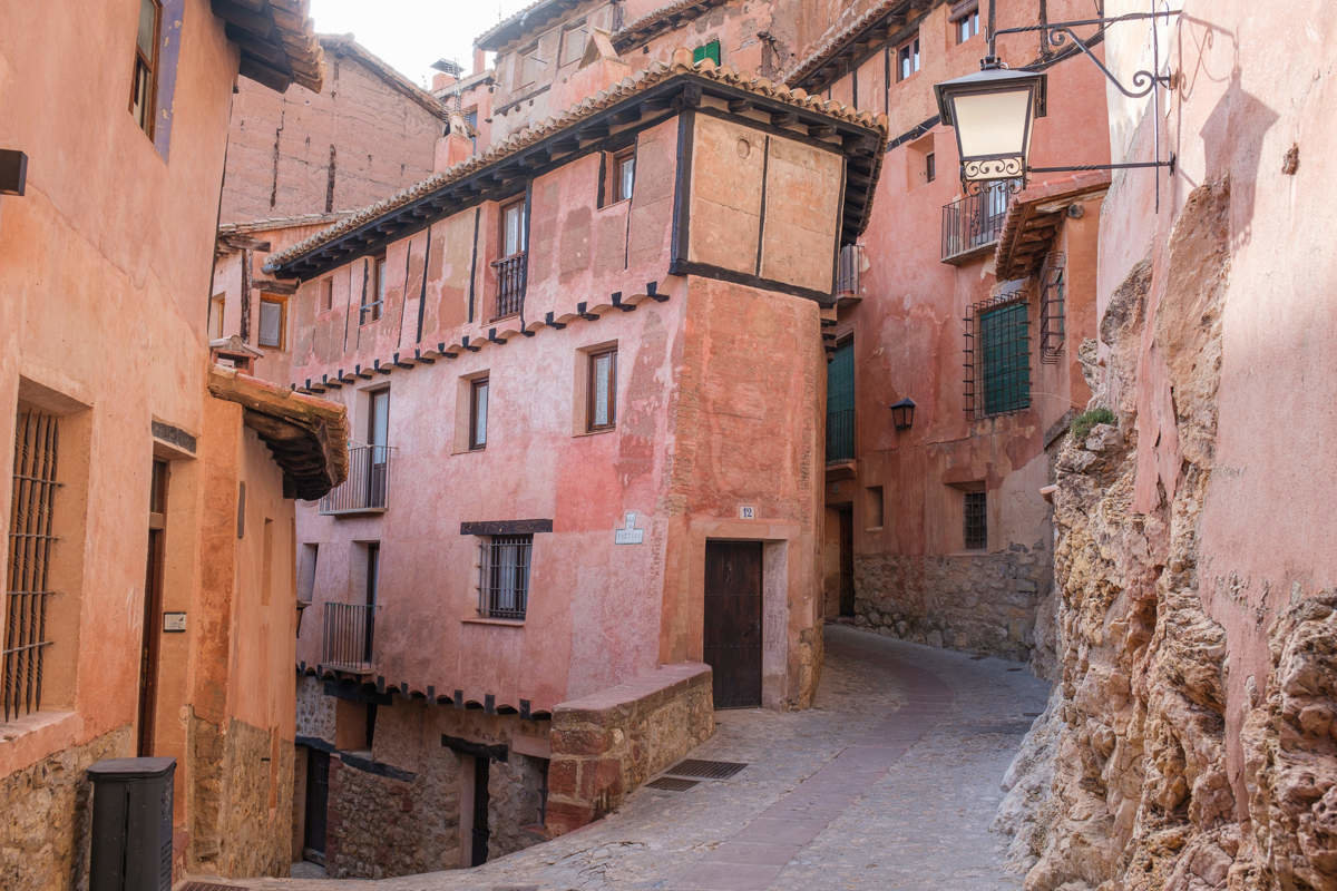 Escenas de los edificios de Albarracín