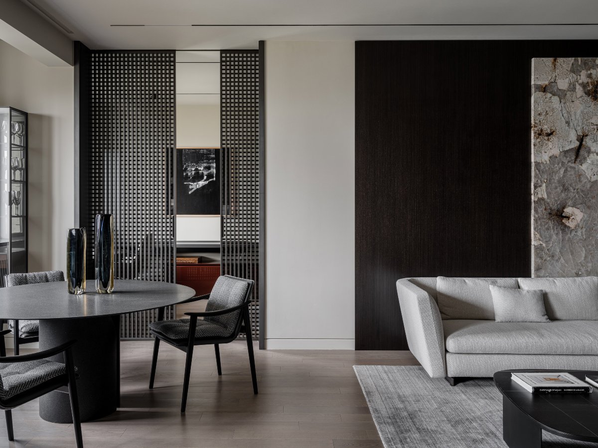 Salón moderno y elegante en colores gris y negro
