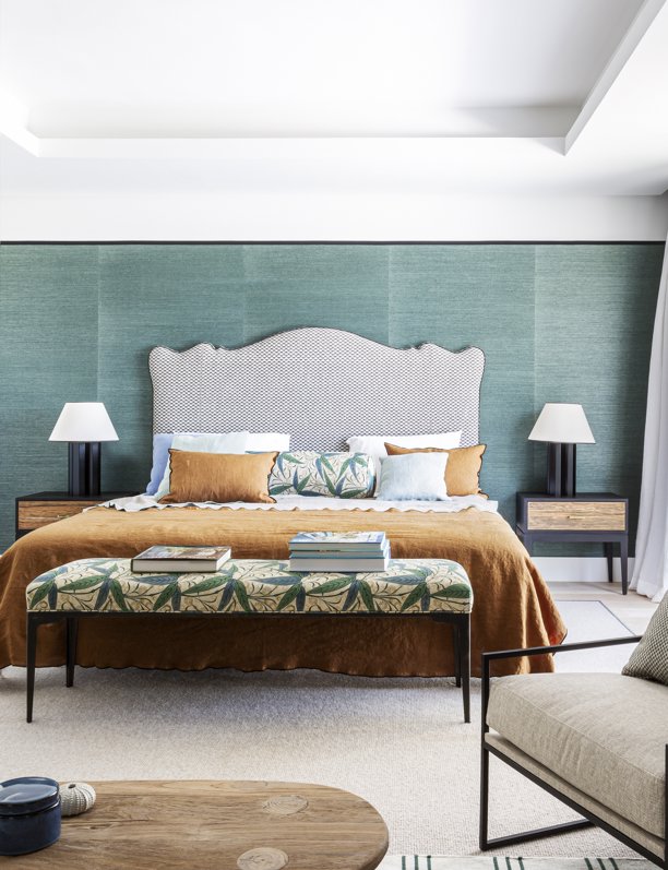 Cómo decorar la cama con cojines: 8 ideas para una habitación fresca y veraniega