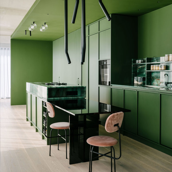 Cómo elegir el color para una cocina abierta según la interiorista y arquitecta María Lozano