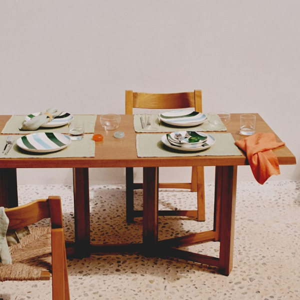 Laura Vila VS Marta Ortega: las 5 novedades de Mango Home y Zara Home para decorar la mesa en verano