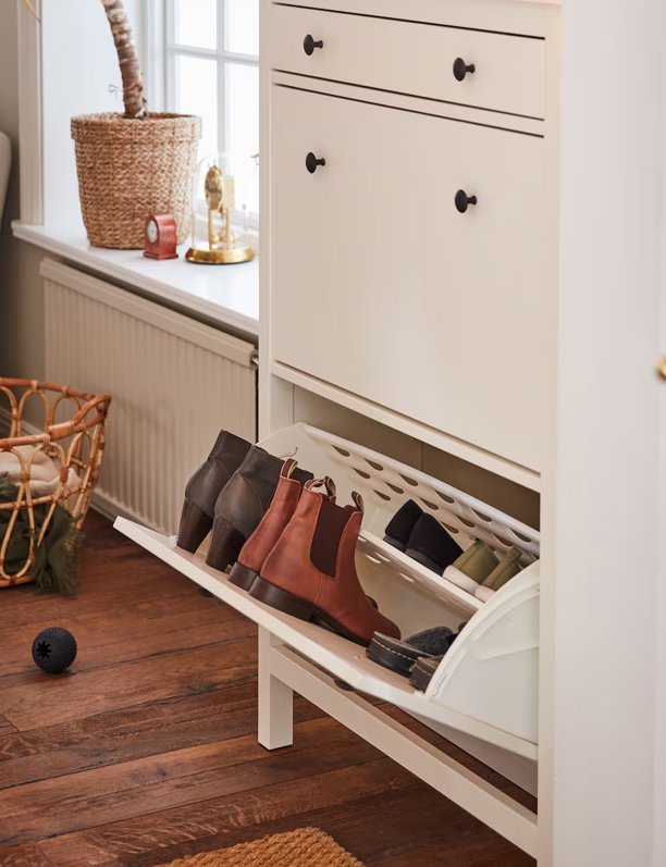 4 consejos de experta para guardar y ordenar los zapatos (usando estos prácticos y estilosos muebles de IKEA)