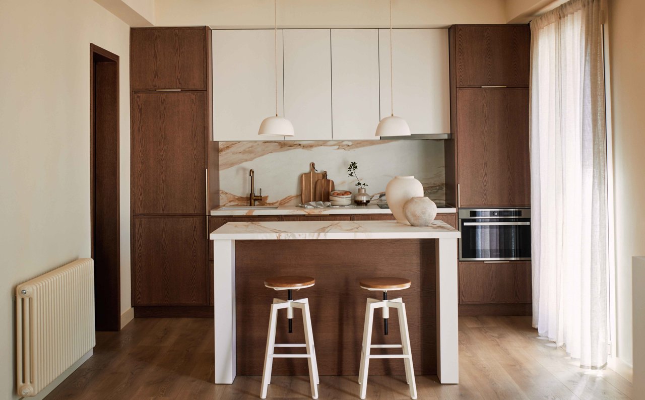 Blasco Canevari ha diseñado esta elegante y práctica cocina en una combinación cromática perfecta