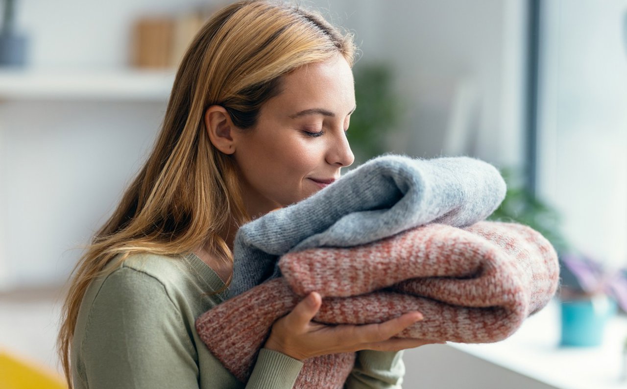 Ordenar la ropa es una de las mejores cosas que puedes hacer cada temporada.