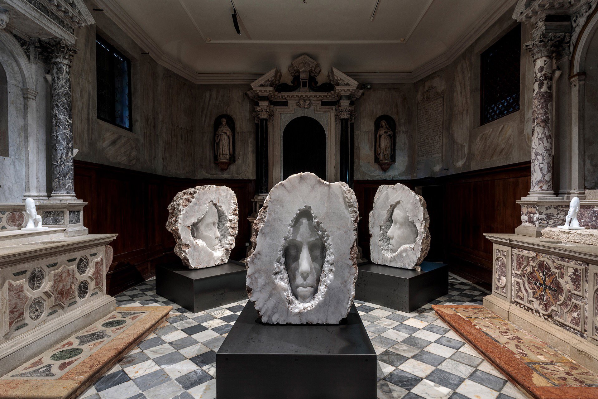  Exposición Janus, Chiesa di San Gallo, Venecia (Italia)