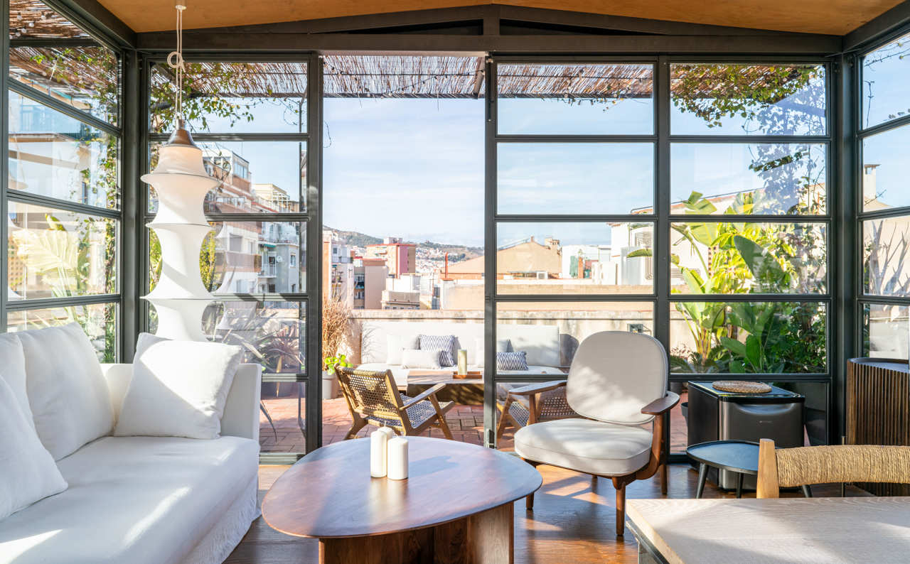 Las vistas de la ciudad de Barcelona son uno de los grandes atractivos de la terraza, especialmente si eres un urbanita empedernido.