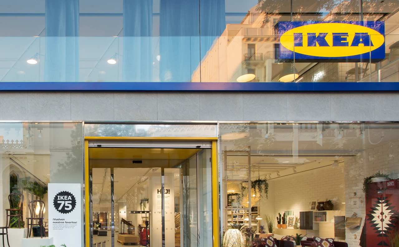 puerta tienda ikea