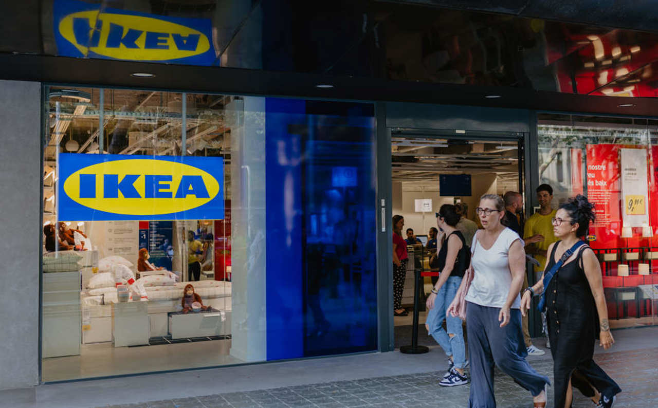 puerta tienda ikea