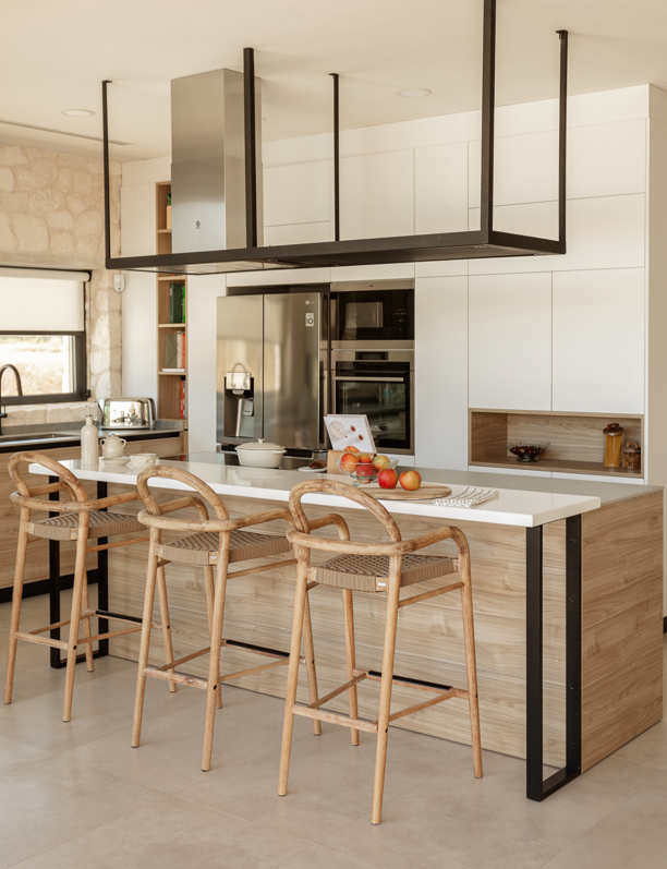 Mueble desayunador: 7 ejemplos de por qué tu moderna cocina necesita uno (y tus mañanas también)
