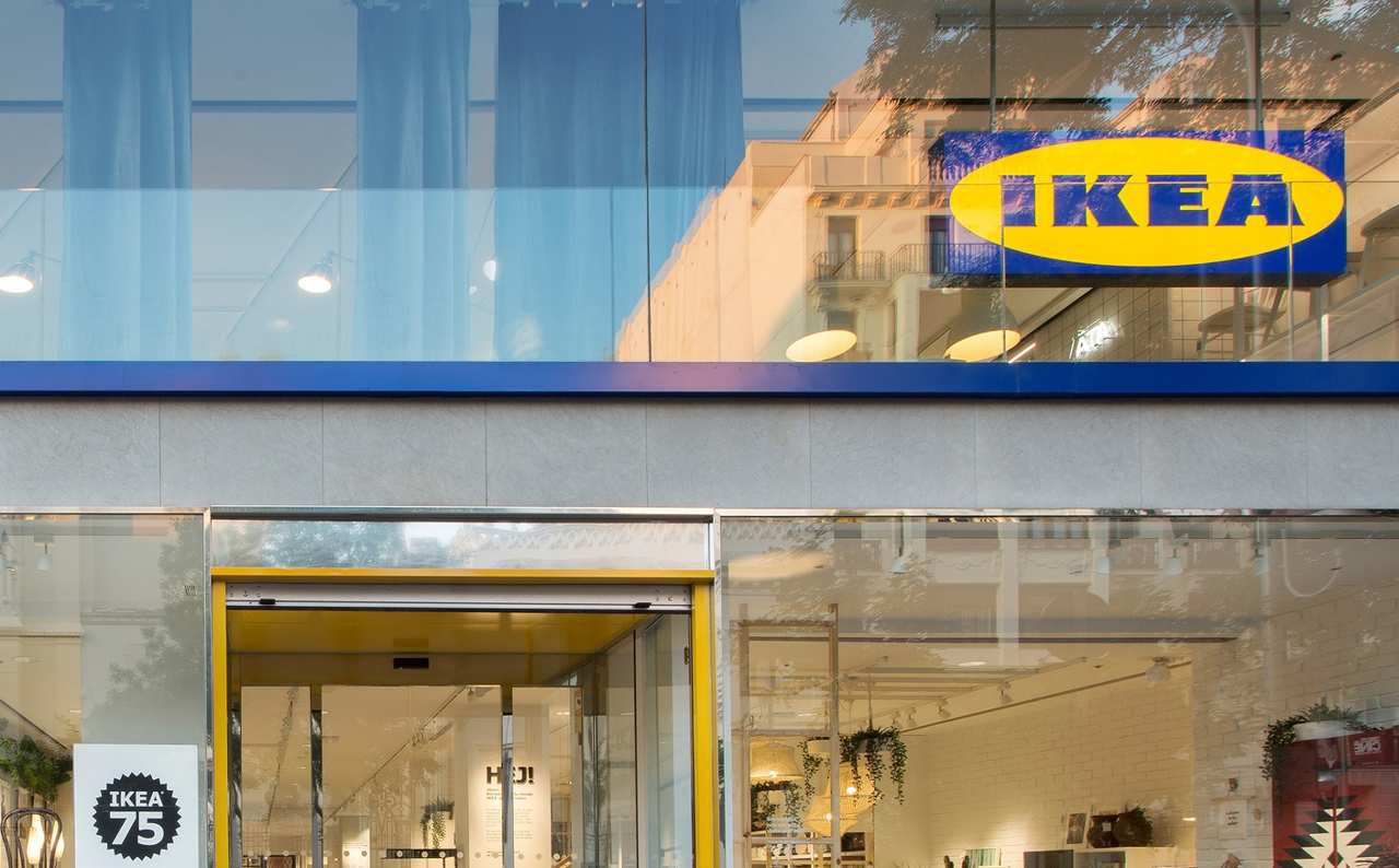 puerta tienda ikea