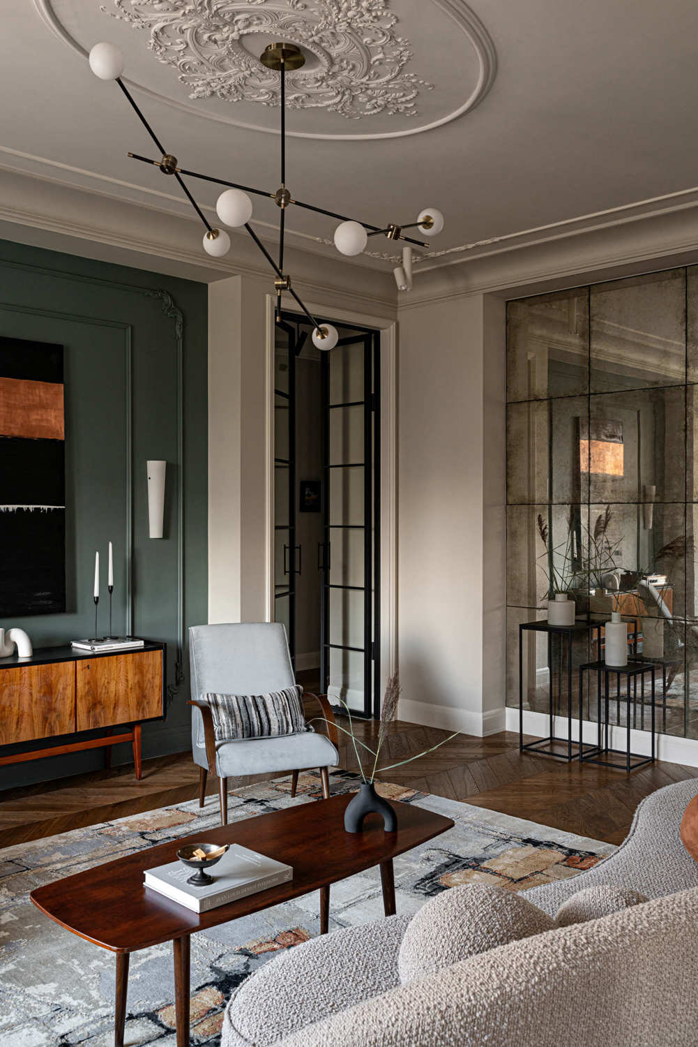 Albina, interiorista, muestra su casa: de aires parisinos, con colores ...