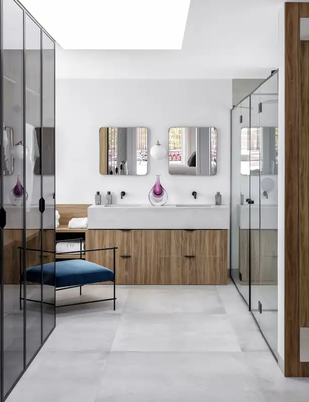 ¿Cómo elegir el mejor espejo de baño? Consejos e ideas de una experta para acertar en baños pequeños y grandes