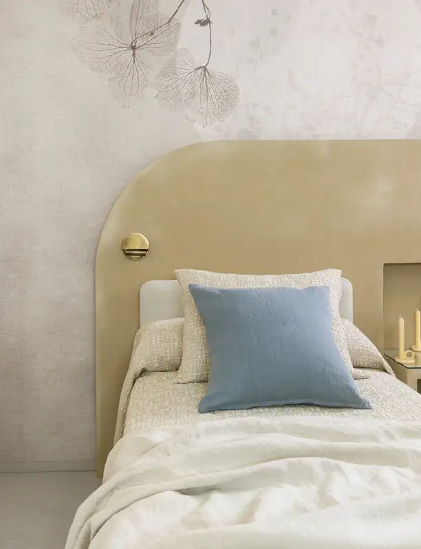 Ni blancos y de madera: esta es la tendencia en cabeceros que arrasará en las casas este invierno