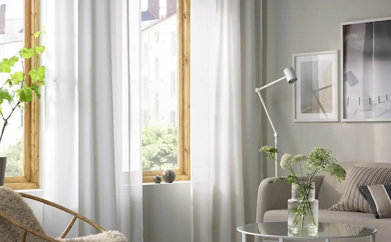 Estas son las cortinas de Ikea más vendidas: calma serena en blanco y a un precio irresistible