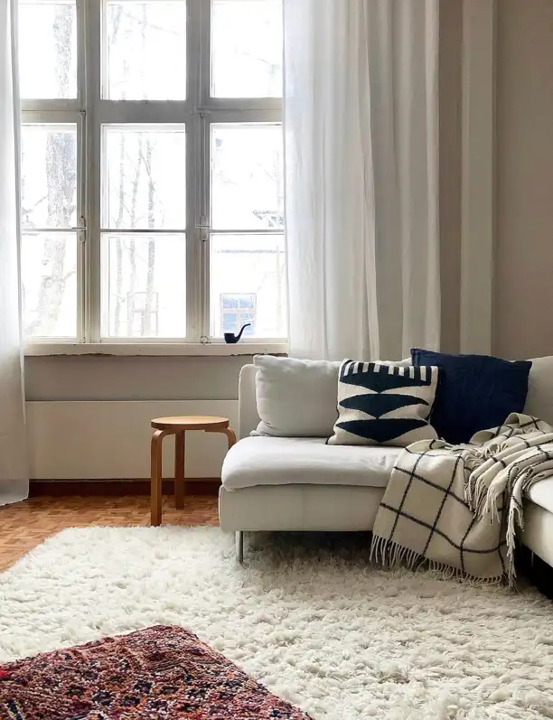 Las cortinas más vendidas de IKEA son un acierto y no nos habíamos dado cuenta: 7 casas reales y elegantes que las tienen