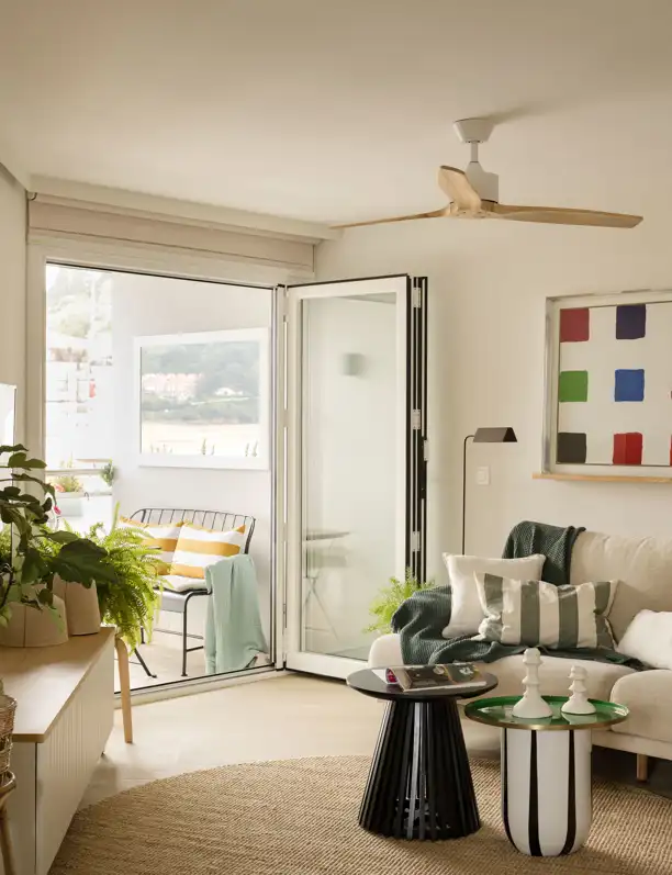 La reforma completa (y compleja) de un piso familiar, de estilo ecléctico y una exquisita paleta de colores