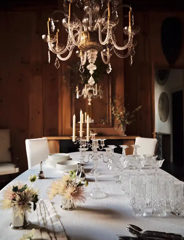 Zara Home tiene las mejores ideas para decorar la mesa en Navidad: 8 novedades para un salón-comedor elegante y rústico