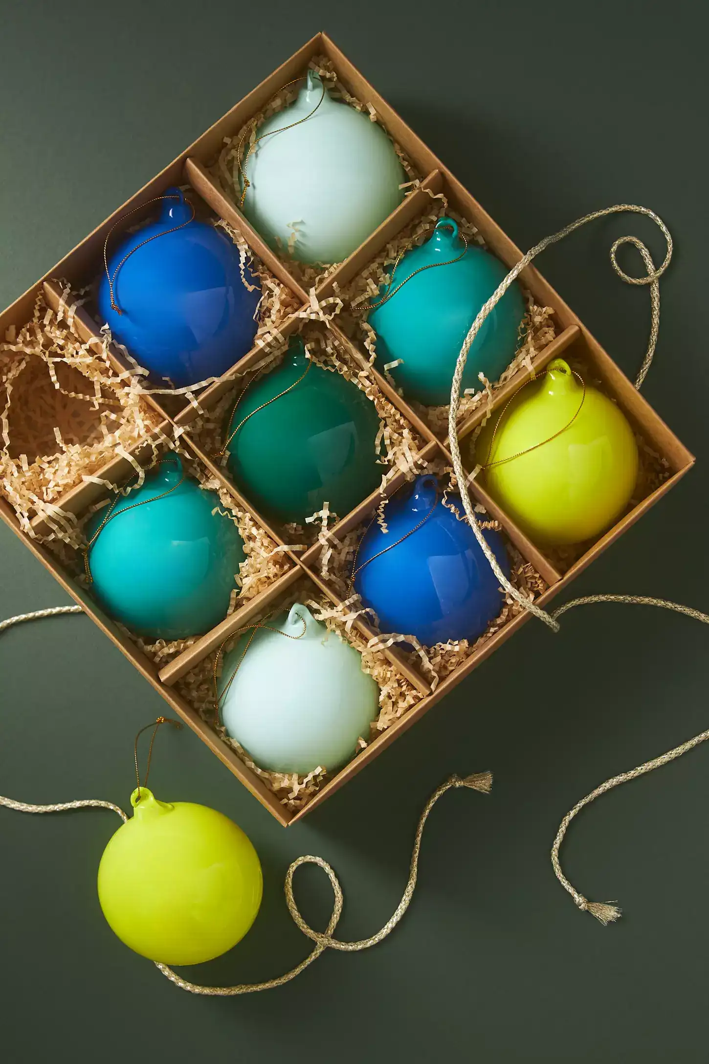 bolas árbol en azul