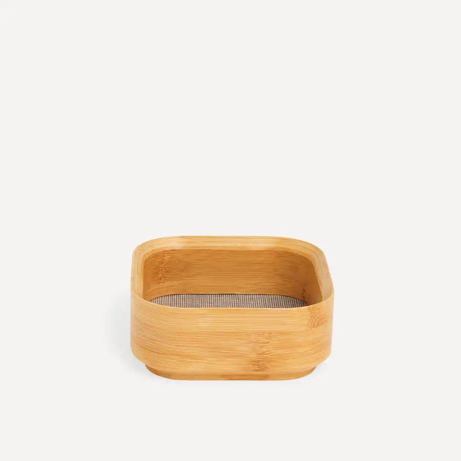 caja de bambú y tejido