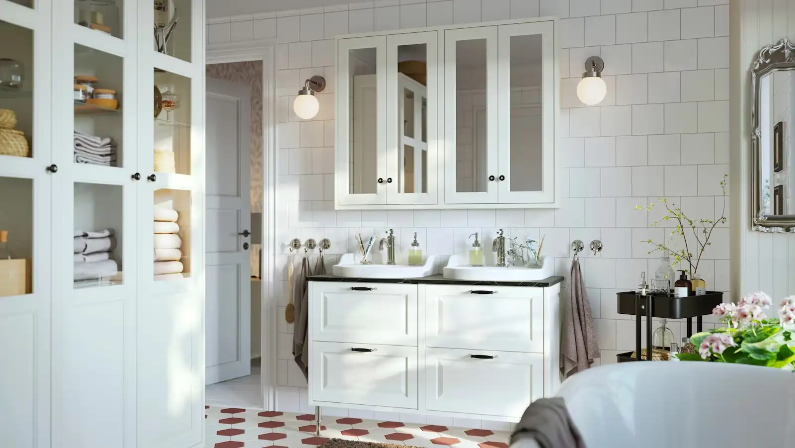 Un baño de estilo clásico de IKEA 