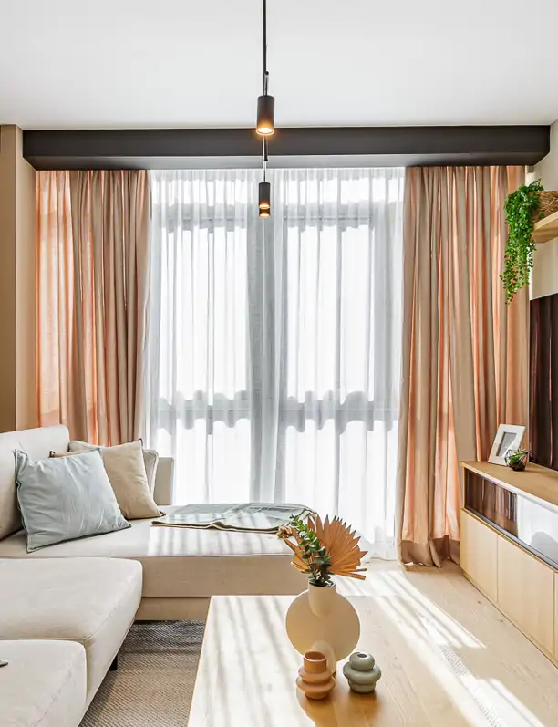 Entramos en el primer piso (70 m²) de un joven soltero: estilo moderno, muebles a medida y un elegante toque masculino