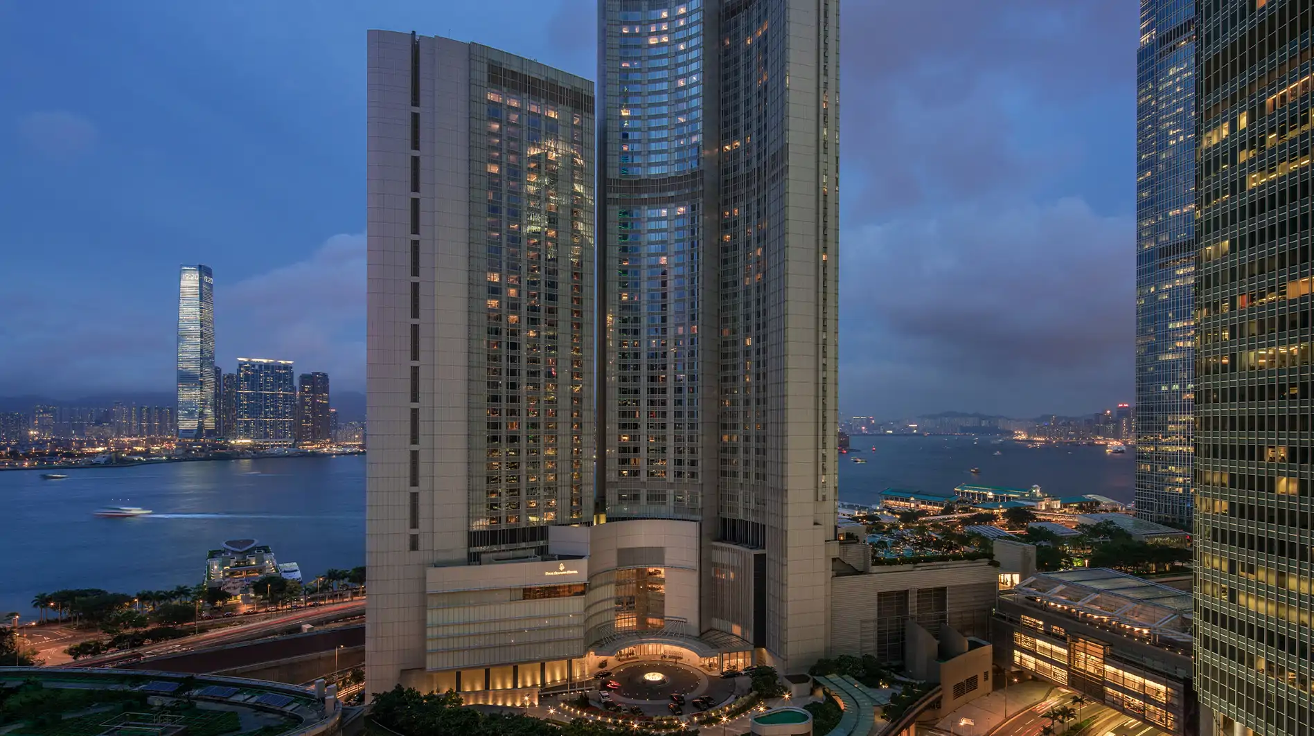 Four Seasons Hong Kong, una auténtica obra arquitectónica.