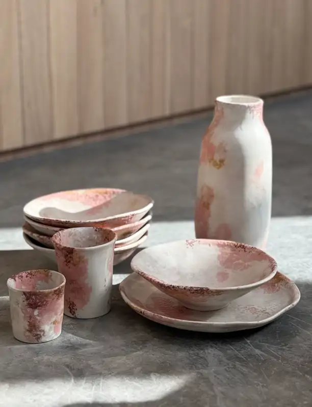 Marble Rosè: una vajilla para vestir las mesas más bonitas y con más estilo