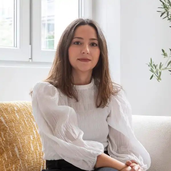 Paloma Ibarra, arquitecta: "Si el mobiliario del salón es muy grande, el cuadro decorativo debe ser lo más neutro posible"
