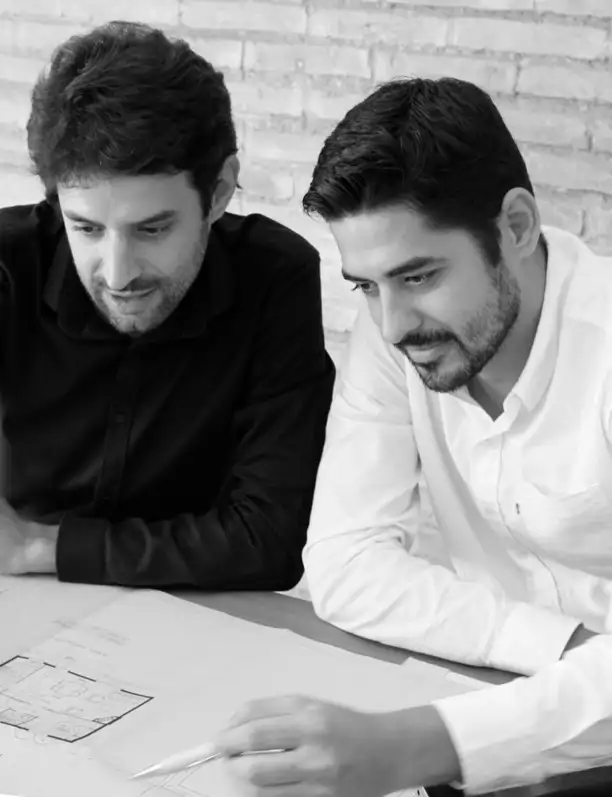 Jorge y Carlos Sendra, expertos en arquitectura bioclimática: "Vivimos mejor en una casa pasiva que no depende de generadores de energía tradicionales"