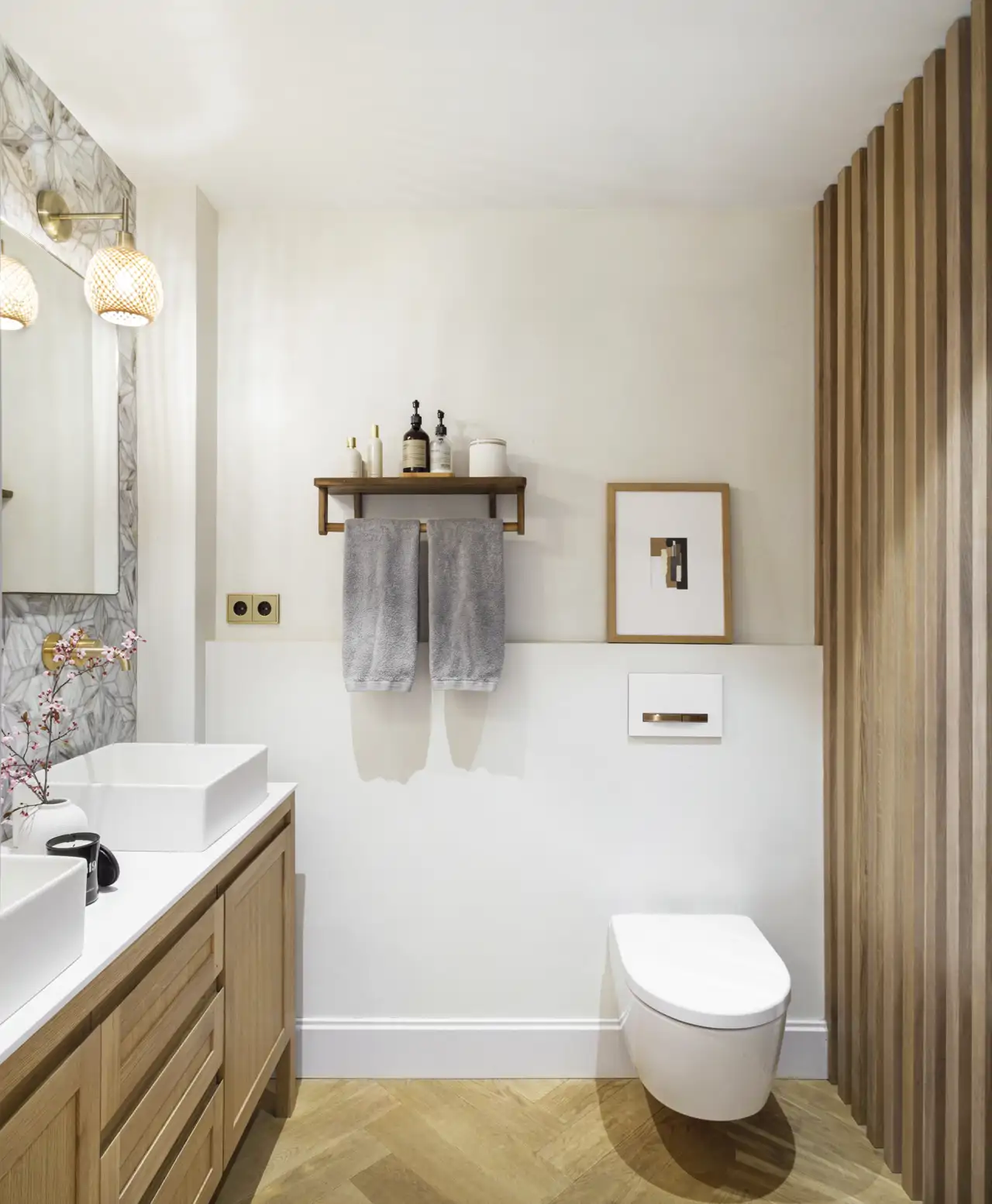 baño madera estante cuadro palillería