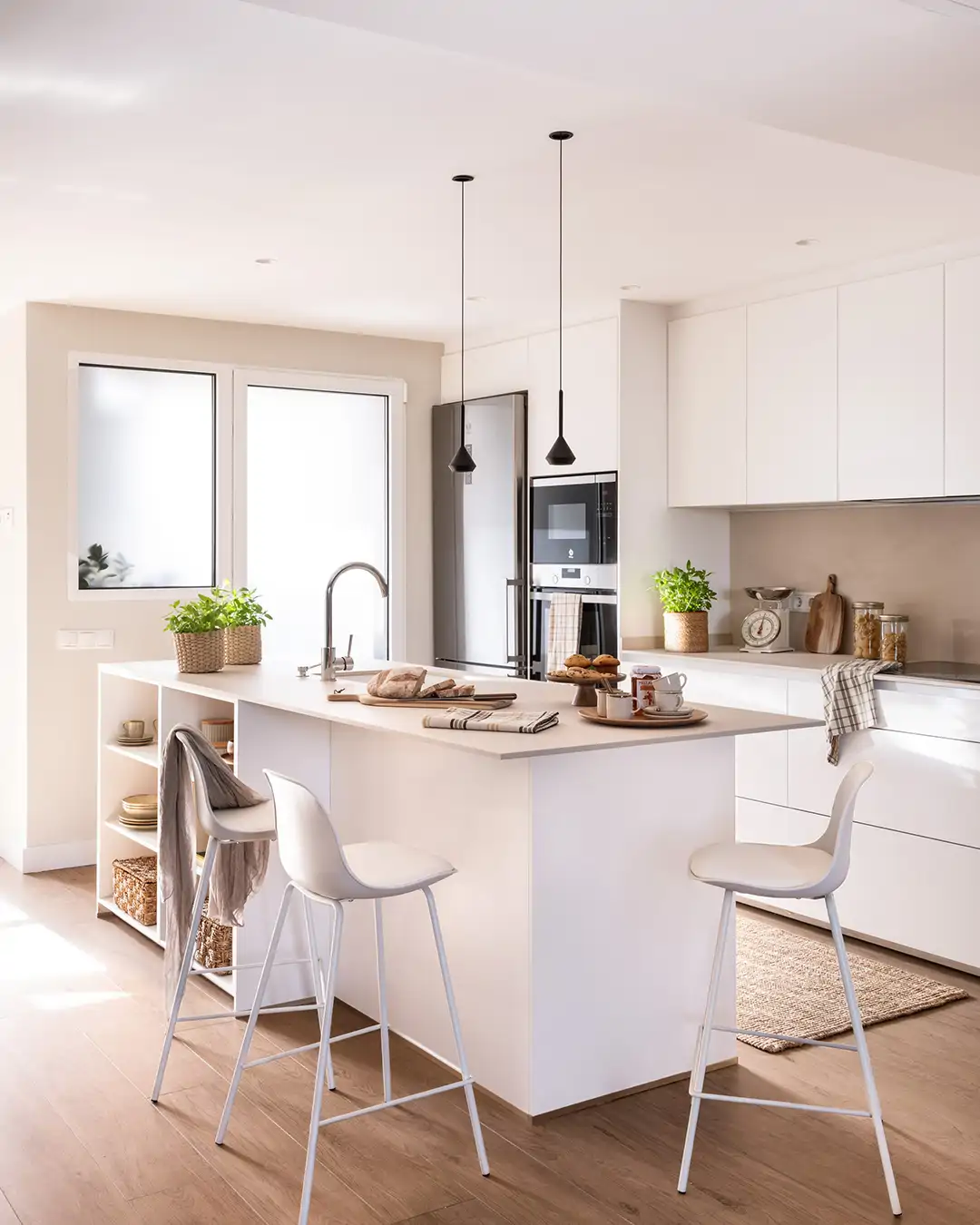 cocina isla blanca