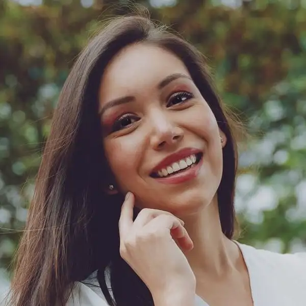 Vanessa Cárdenas, arquitecta: "En una cocina, no te puede faltar una 'torre caliente' ni electrodomésticos que estén empotrados"