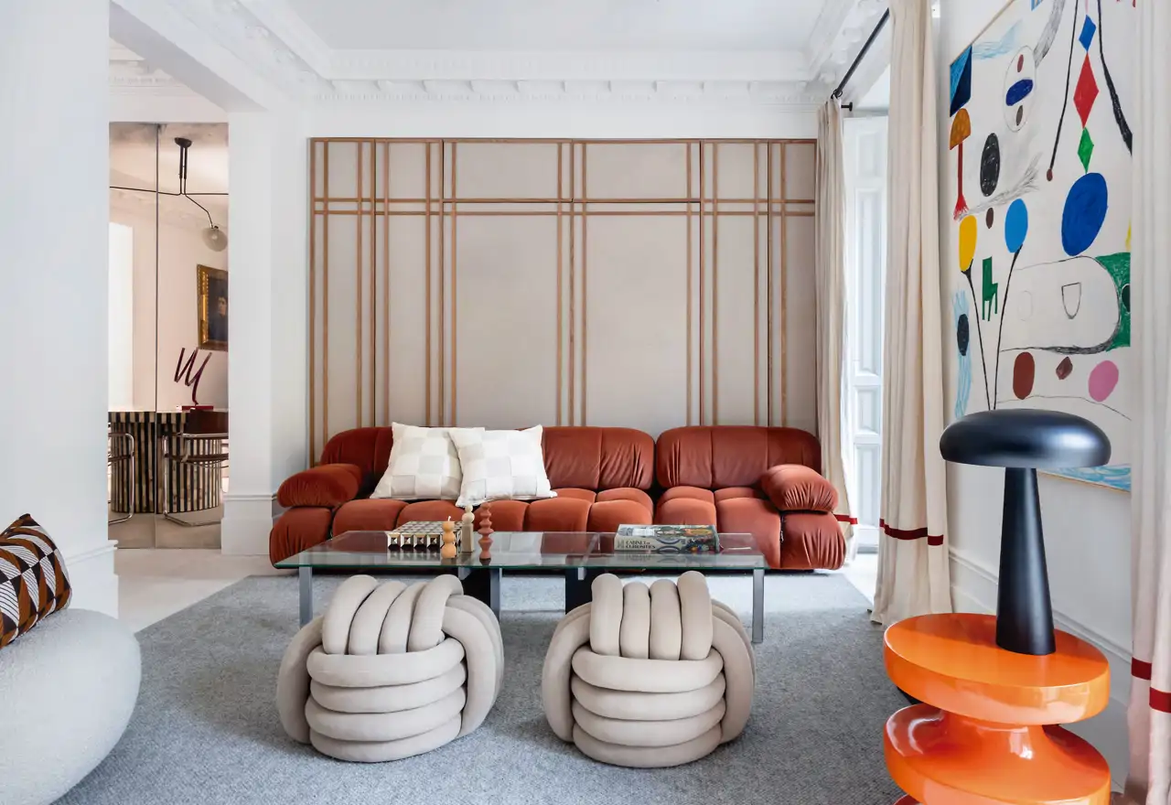 Arte, diseño y estilo se fusionan en este piso de Madrid creando el espacio perfecto para vivir y disfrutar