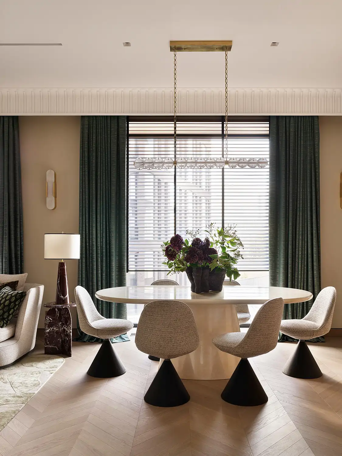 comedor cortinas venecianas