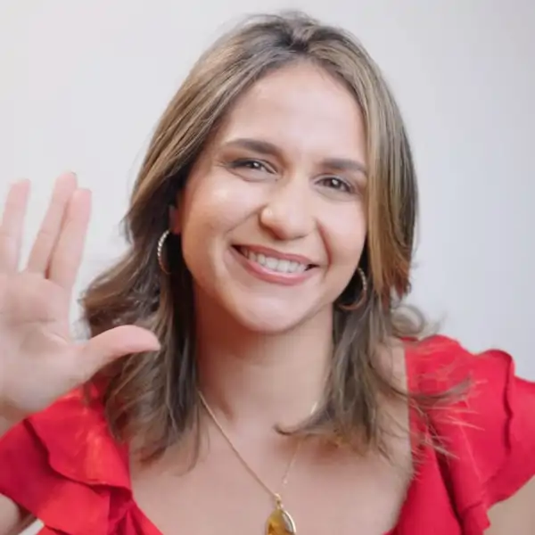 Zahira Cury, arquitecta: "Los tonos más elegantes no son el blanco y el gris, sino los colores con una baja carga cromática"