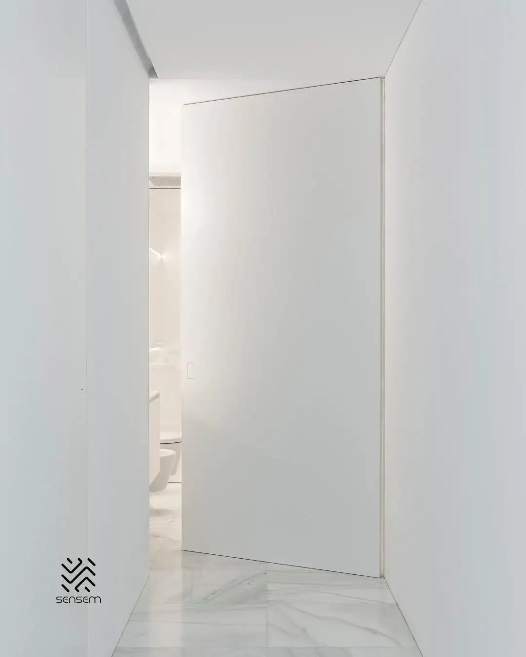 Puerta de la calle de madera