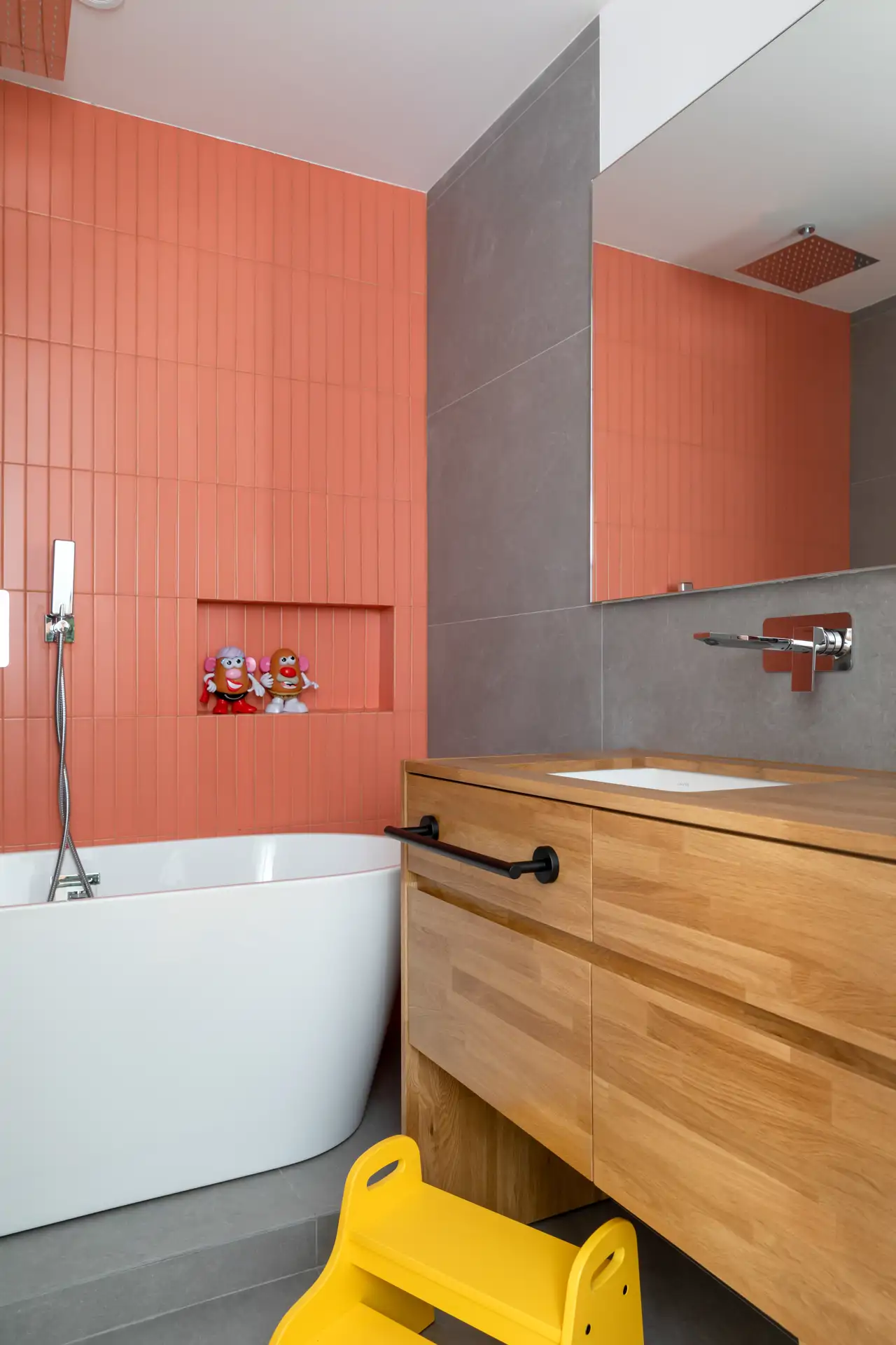 baño infantil color terracota