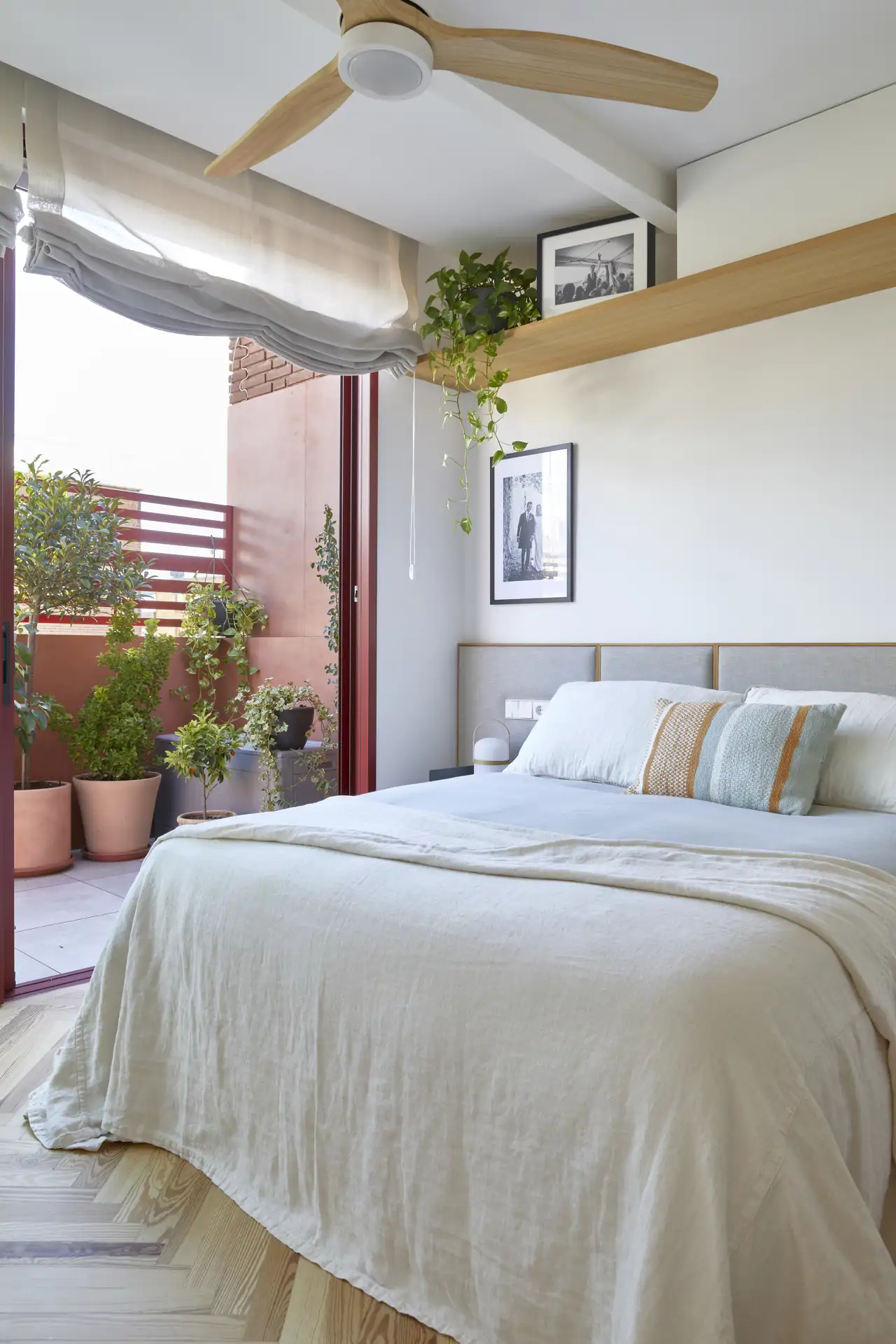 dormitorio matrimonio con acceso terraza