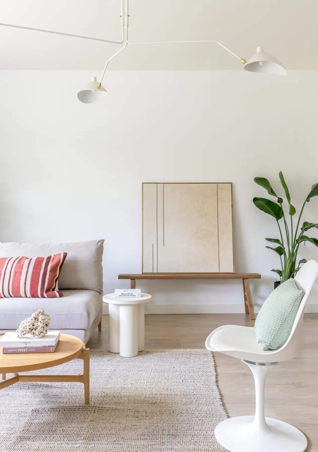 rincon salon con mueble moderno y madera