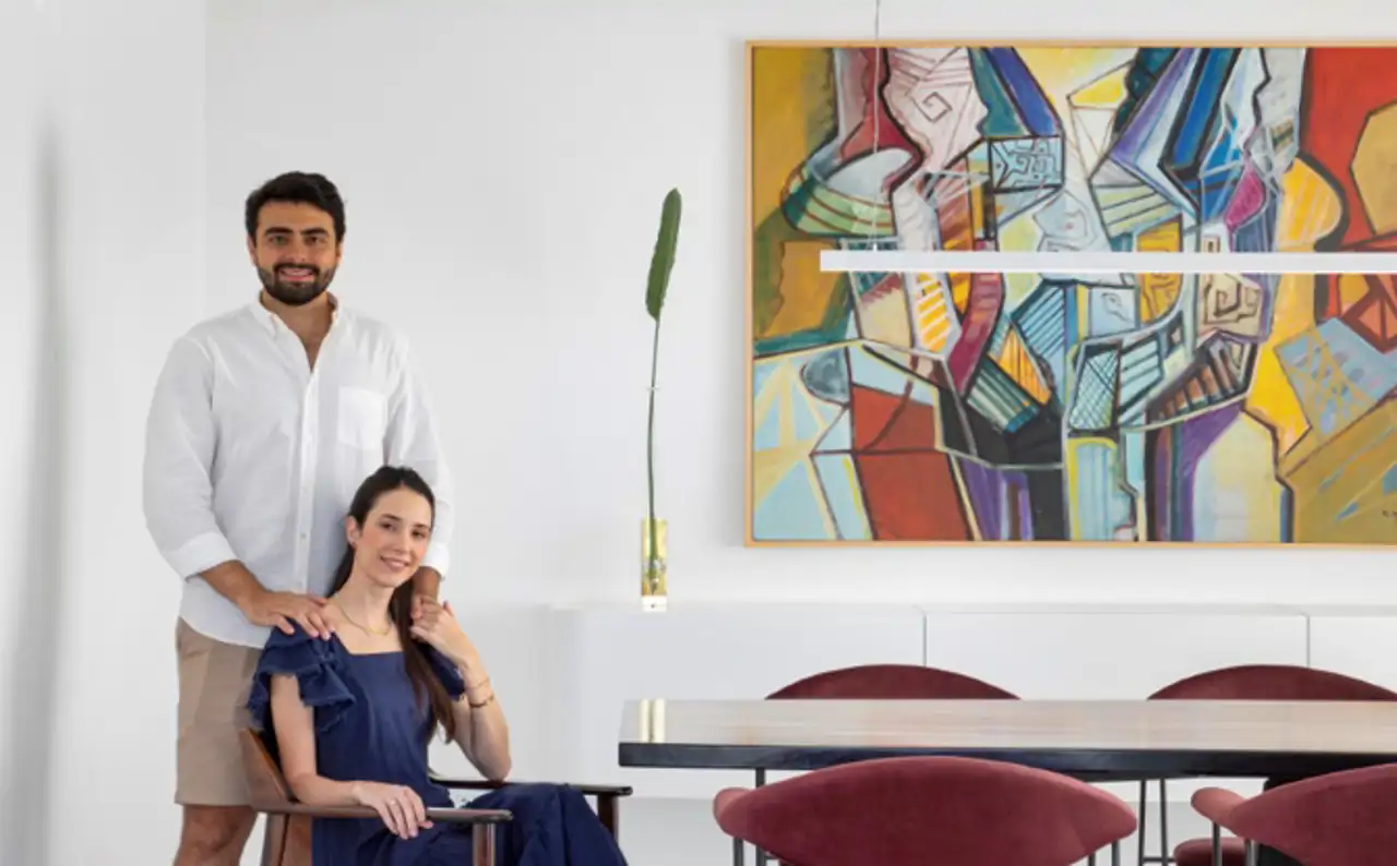Una casa para una joven pareja con diseño brasileño