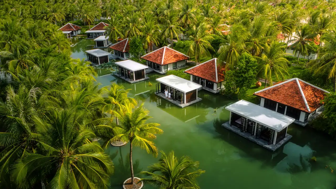 El spa del Four Seasons Resort The Nam Hai es una oda a la natura. 
