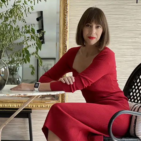 Virginia Sánchez, interiorista: “Antes que pintar de blanco las paredes del dormitorio, prefiero alternativas como un rosa clarito o un toffee”